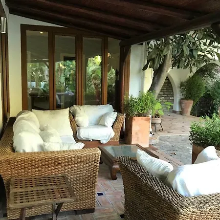 Villa With Heated Pool And Jacuzzi Close To Puerto Banus And Estepona