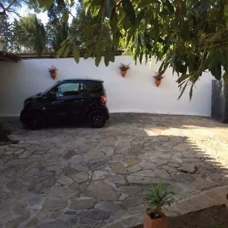 Villa With Heated Pool And Jacuzzi Close To Puerto Banus And